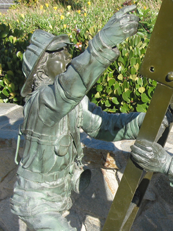 custom bronze firefighter statue