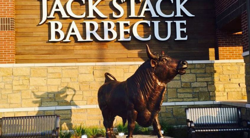 Bronze Bull Statue Unveiled at New Fiorella’s Jack Stack Barbecue Restaurant