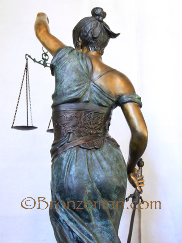 Bronze blind justice statue