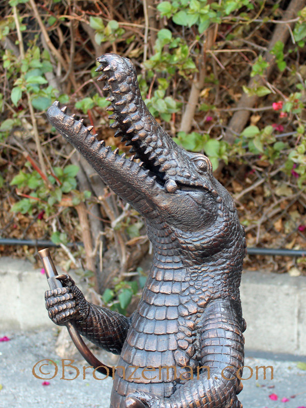 bronze aligator fountain statue